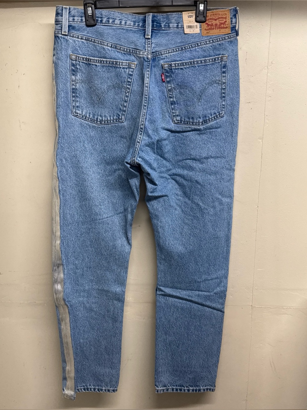 Levi's Women 501 Original Fit Jeans 32x30 Straight Leg 100% Cotton Silver Stripe